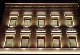 Architectural lighting of the office building facade