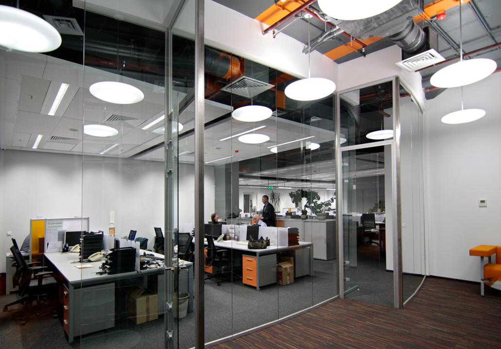 Включи свет в кабинете 2. Проект освещения офиса. Дизайн освещения офиса. Освещение офиса дизайн-проект. Офис компании Лайт в Москве.