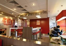 Освещение ресторанов сети Ростикс KFC