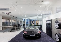 Освещение автосалона Mercedes Benz AMG