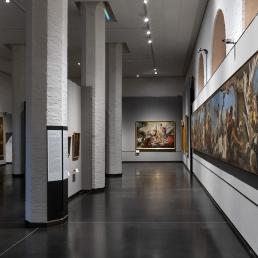 Освещение выставки живописи венецианских мастеров XVII-XVIII вв. в залах Saloni Selva-Lazzari  музея «Museo delle Gallerie dell'Accademia Gallerie» (Венеция)    