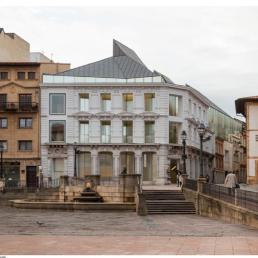 Освещение и архитектура интерьера Музея изящных искусств «Asturias Museum of Fine Arts» (Овьедо, провинция Астурия, Испания)