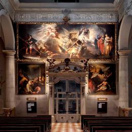 Впечатляющие примеры симбиоза света , архитектуры и церковной живописи. ч.1